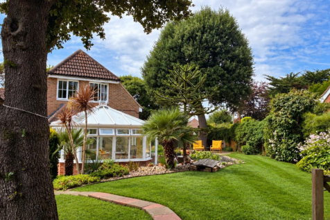 For Sale by Aspire Residential | Cleveland Copse