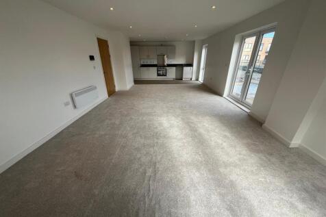 3 bedroom Apartment Three-Bedroom Apartment in Manchester  photo 2