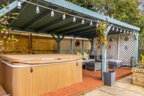 6 Benton Close (Moulton Chapel)-14.jpg