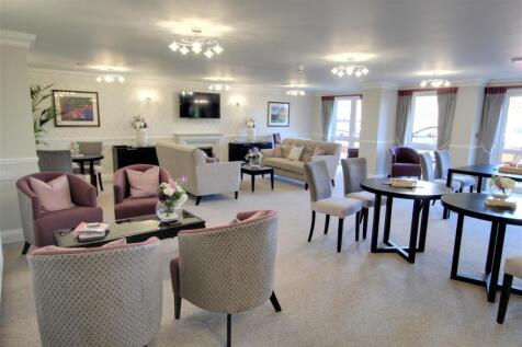 Owners Lounge.jpg