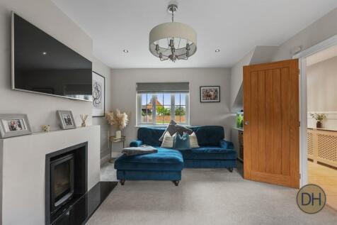 Nine Ashes Farm Cott