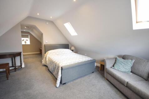 Double bedroom - view 2 of 2