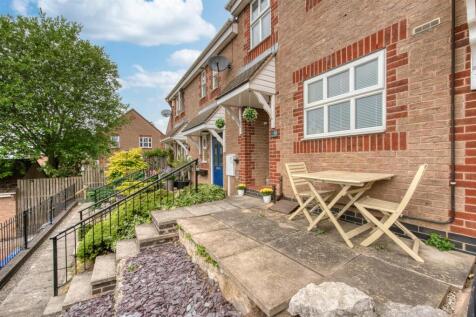 Dining Patio at front of the home.jpg