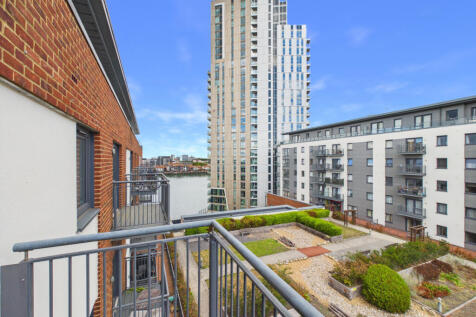 2 Bedroom Apartment with water views or Sale