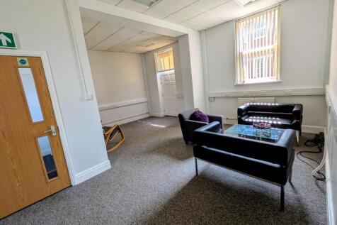 Office to rent Image 4