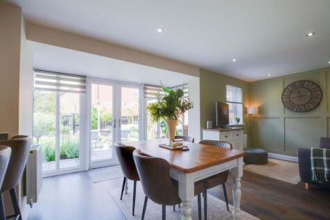 Open Plan Living Fitted Dining Kitchen