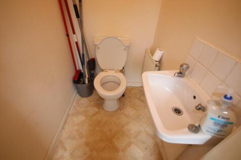 LOGANBERRY COURT, ALVASTON  photo 4