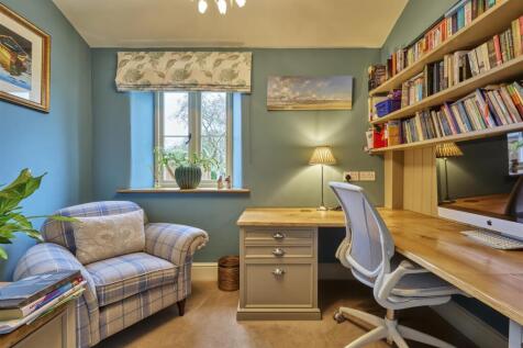 55 Glapthron Rd Uppe