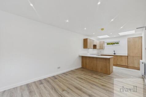 Leeds Road, Kippax, LS25 photo 4