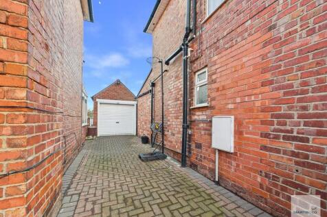 CAM03394G0-PR0438...