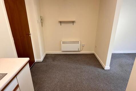 Birchwood Close, Rotherham, South Yorkshire, S66 photo 5