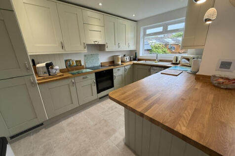 Saxonhurst Road, Bournemouth, Dorset photo 5