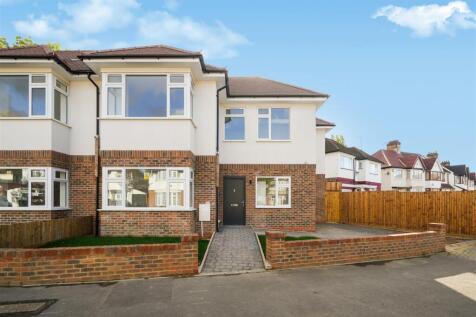 Hollycroft Avenue, Wembley photo 3