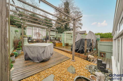 821d153e2ef2489d92a70c40a0ffdde3