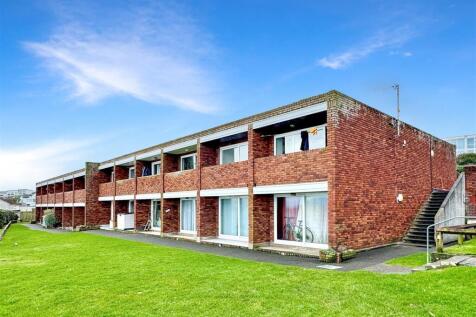 B11 Bay Apartments