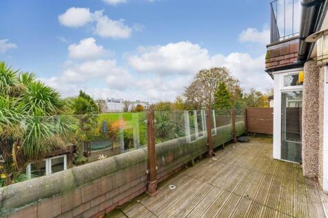 41 Oaklands Avenue, Isleworth TW7-46.jpg