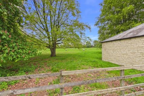 Kirkdale Manor Grounds