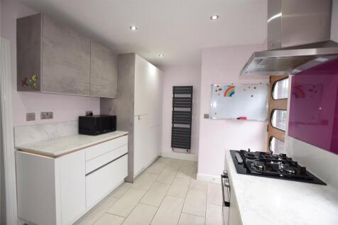 Stanhope Drive, Horsforth, Leeds, West Yorkshire photo 4