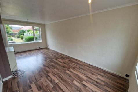 Nursery Crescent photo 3