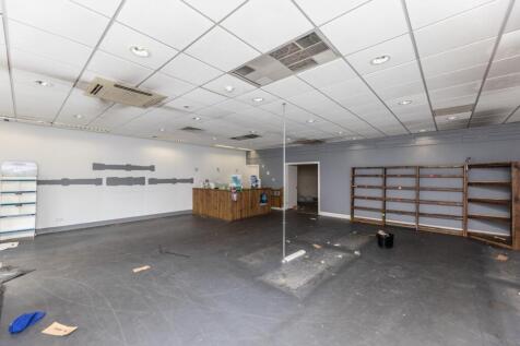 Commercial Property to rent Image 3