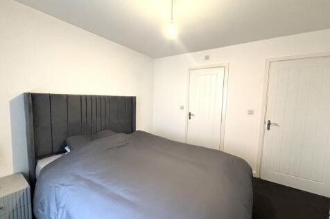 Ascot Way, longbridge, B31 photo 5