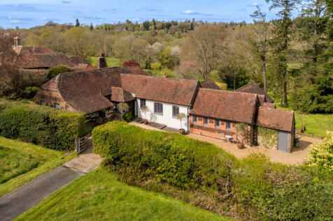 Haslemere, GU27 - property photo