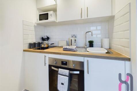 33 Frederick Road, Salford, M6 photo 5