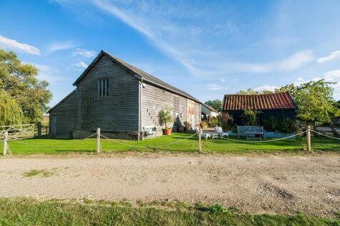 1440px-The Barn-4