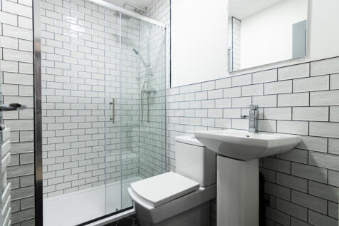 20HR Bathroom