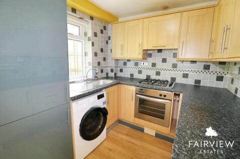 Landmere Gardens, Nottingham, NG3 photo 2