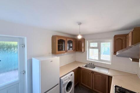 Russet Close, Derby, Derbyshire, DE21 photo 3