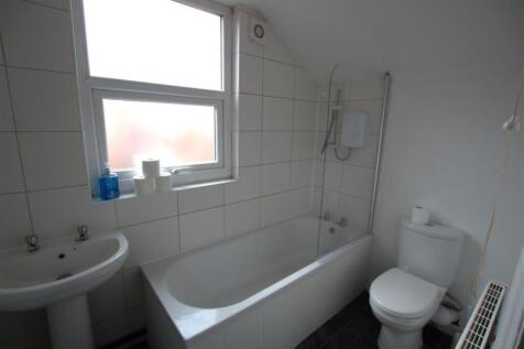 Bathroom 95 Victoria .jpg