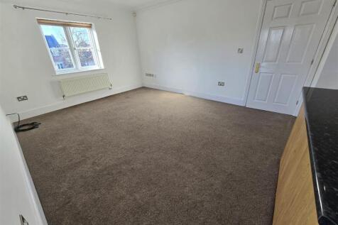 Levington Court, Kirklevington, Yarm photo 4