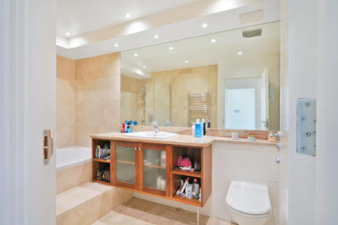 En Suite Bathroom