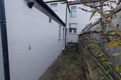 Rear garden (2)