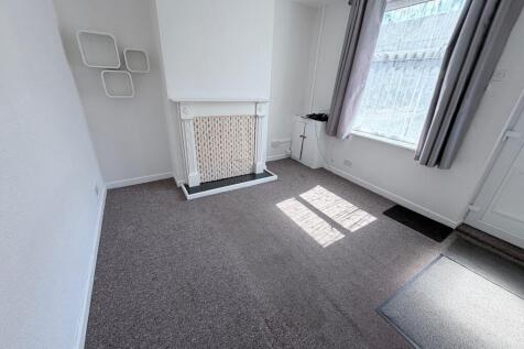 Brierley Cottages, Sutton-in-Ashfield photo 4