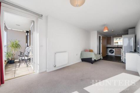 Flat 33, Coppermill Heights N17 9FG-7.jpg