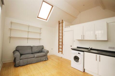 Reception/Kitchen
