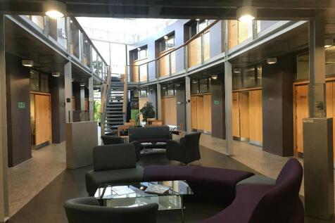 Office to rent Image 3