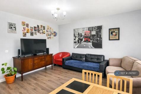 Living Room Pic 2