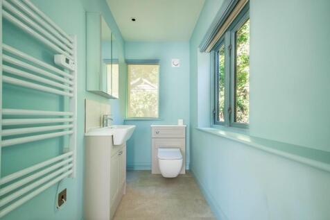 9a Chapel Street-...