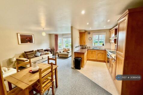 Chapelford Village, Warrington, WA5 photo 3