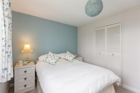 Pasture Lodge Bedroom 4-3.jpg