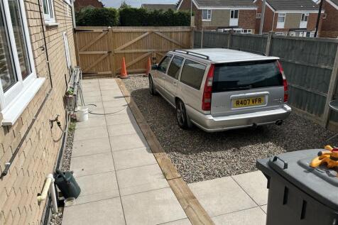 Side Parking Area