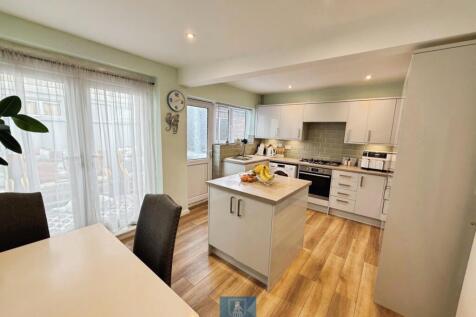 Refitted Kitchen Diner