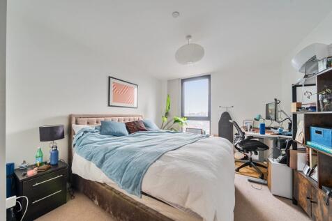 1386845-12-6936b4...