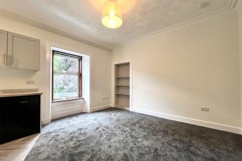 Ashdeen Upper Flat Claredon Place Dunblane FK15 9HB photo 3