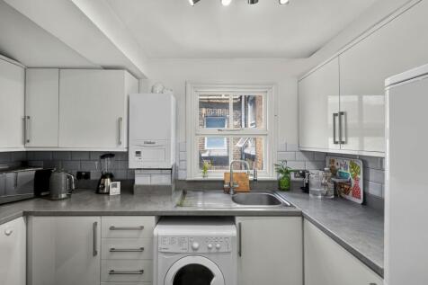 KITCHEN2.jpg