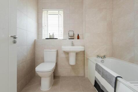 Bathroom of the Plumdale