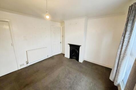 Coppins Road, Clacton-On-Sea, CO15 photo 2